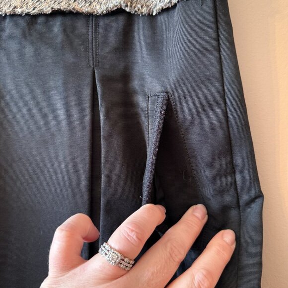 BCBGMaxAzria Kailin Black Gold Chain Pleated Skirt - Picture 9 of 9